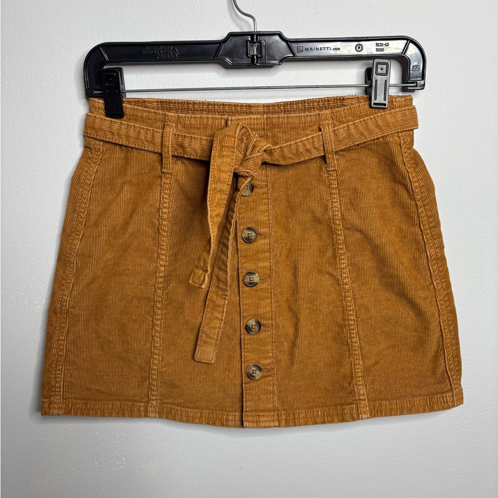 American Eagle Outfitters Tan gold Corduroy mini Skirt size 0 academia preppy